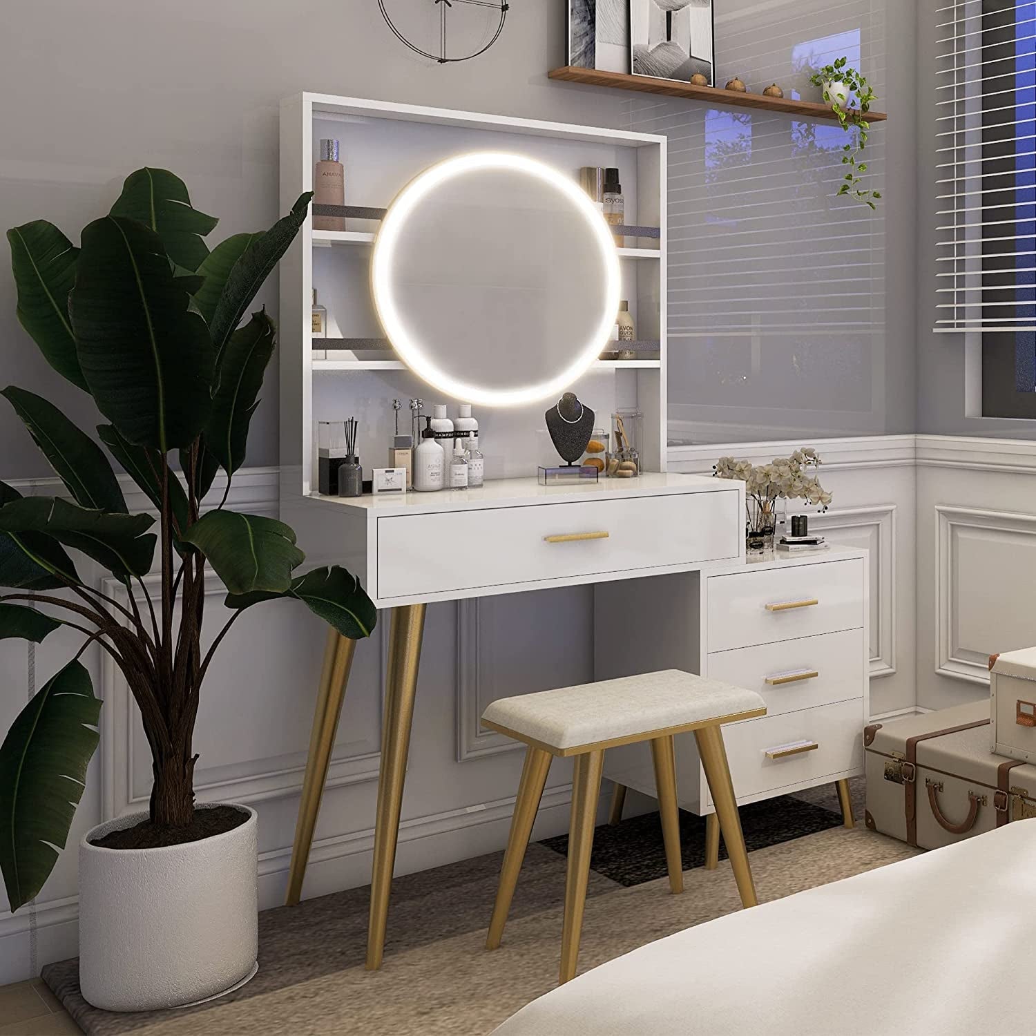 White Vanity Desk With Lighted Mirror And 5 Drawers