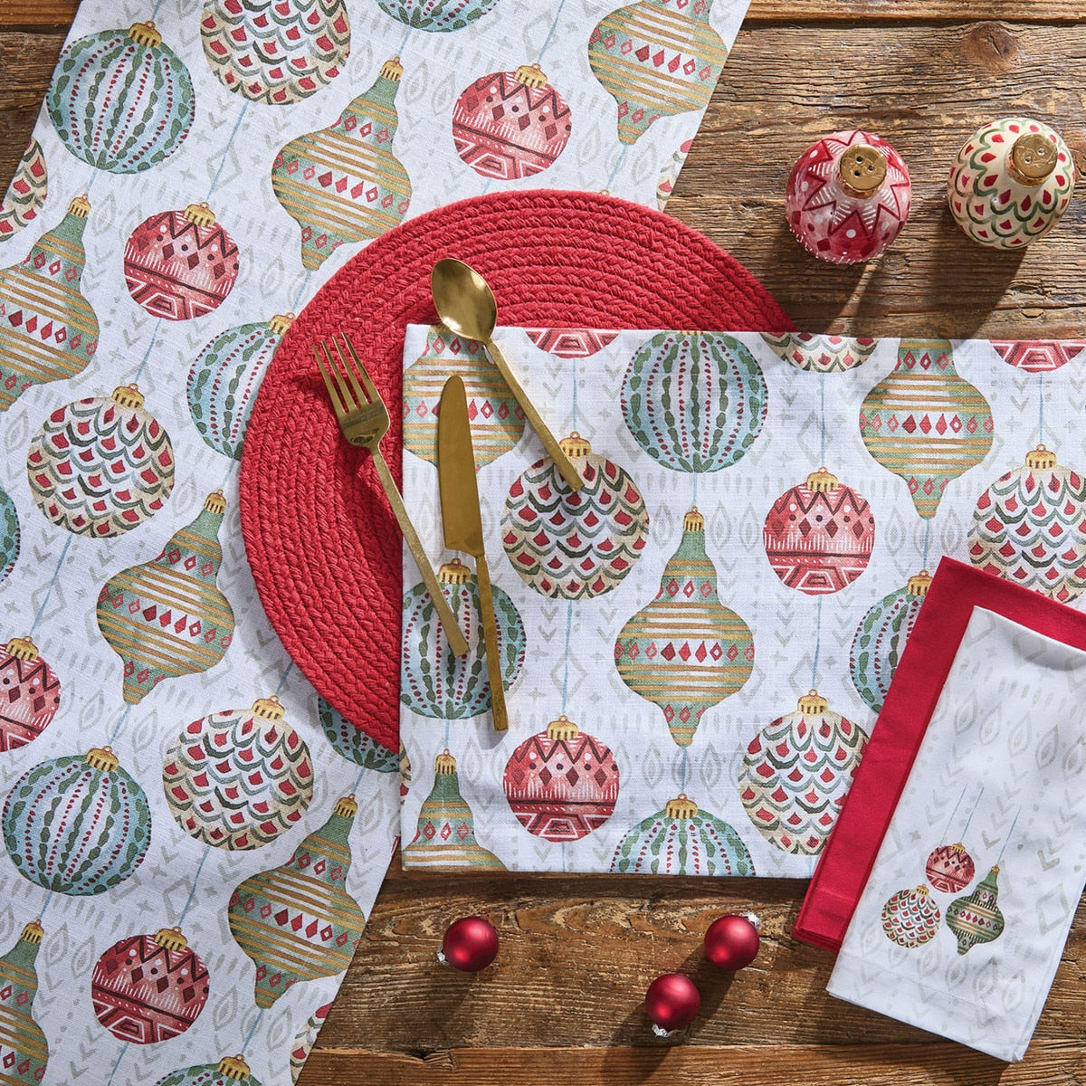 Winter Moment Table Runner