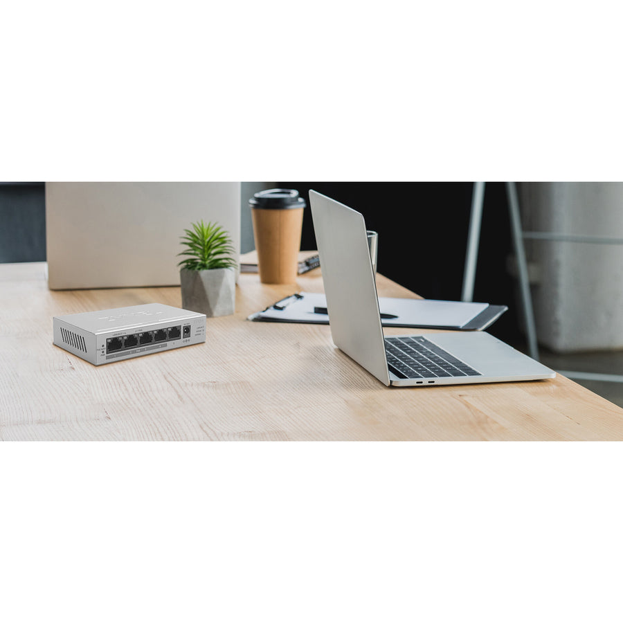 Zyxel 5-Port Gbe Unmanaged Poe Switch