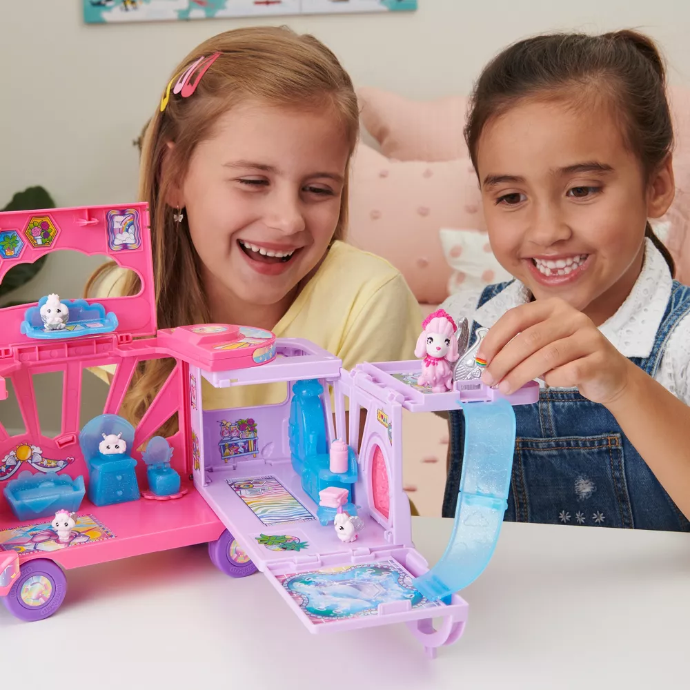 Hatchimals CollEGGtibles Transforming Rainbow-cation Camper Toy Car