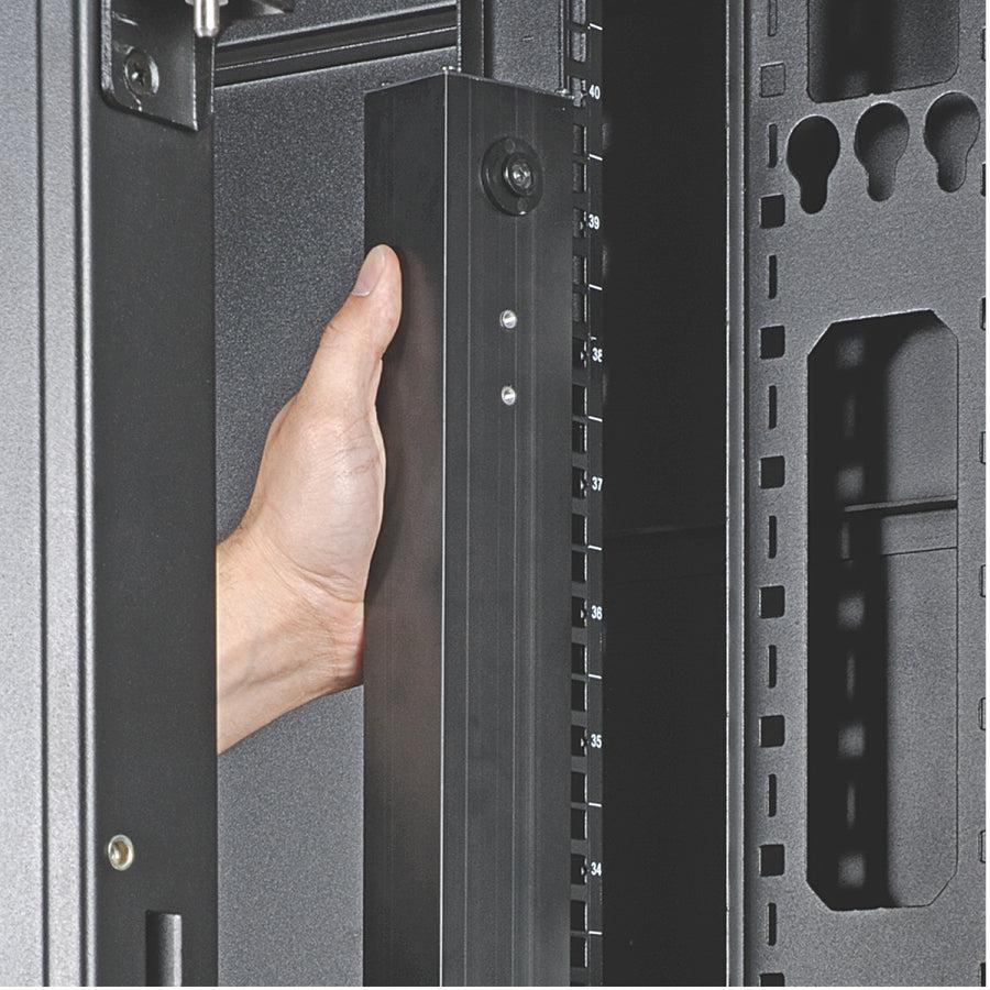 7.7kW Single-Phase Local Metered PDU, 210-240V Outlets (8 C19 and 40 C13), IEC-309 32A Blue Input, 10 ft. Cord, 0U Vertical, TAA, 70 in. PDUMV32HV