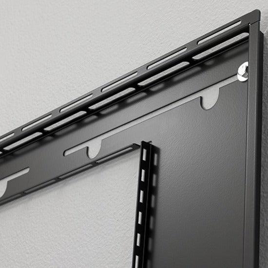 Chief Impact 190.5 Cm (75") Black