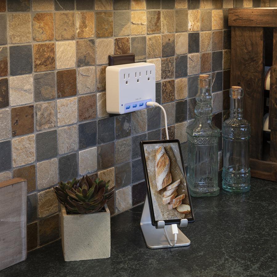 Cyberpower P3Wun Surge Protector White 3 Ac Outlet(S) 125 V