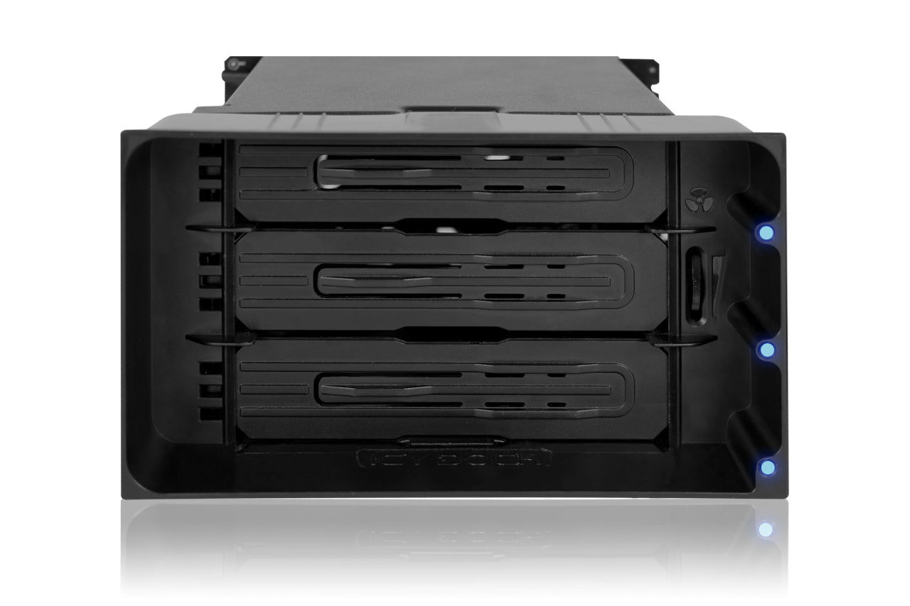 Icy Dock FlexiDOCK MB830SP-B Drive Enclosure for 5.25 - Serial ATA/600 Host Interface Internal - Black"