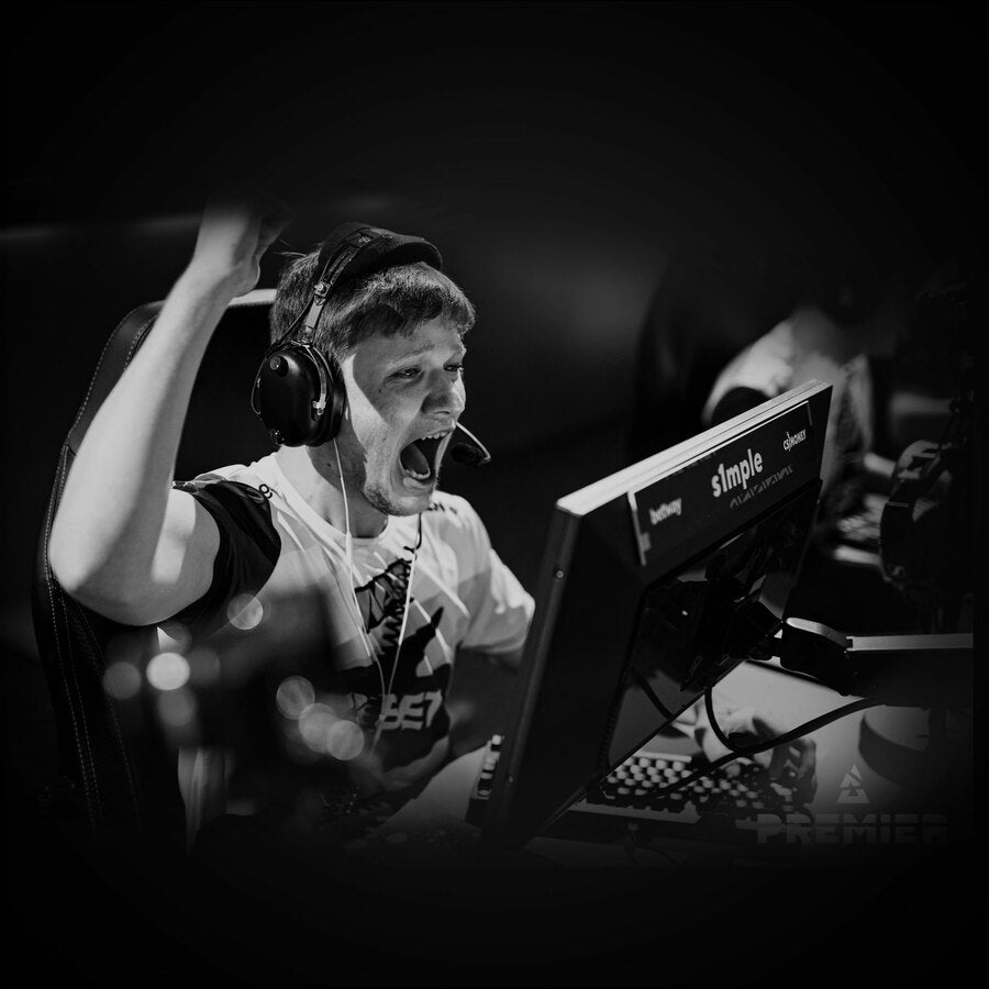 Logitech G Pro X Superlight Wireless Gaming Mouse 910-005878