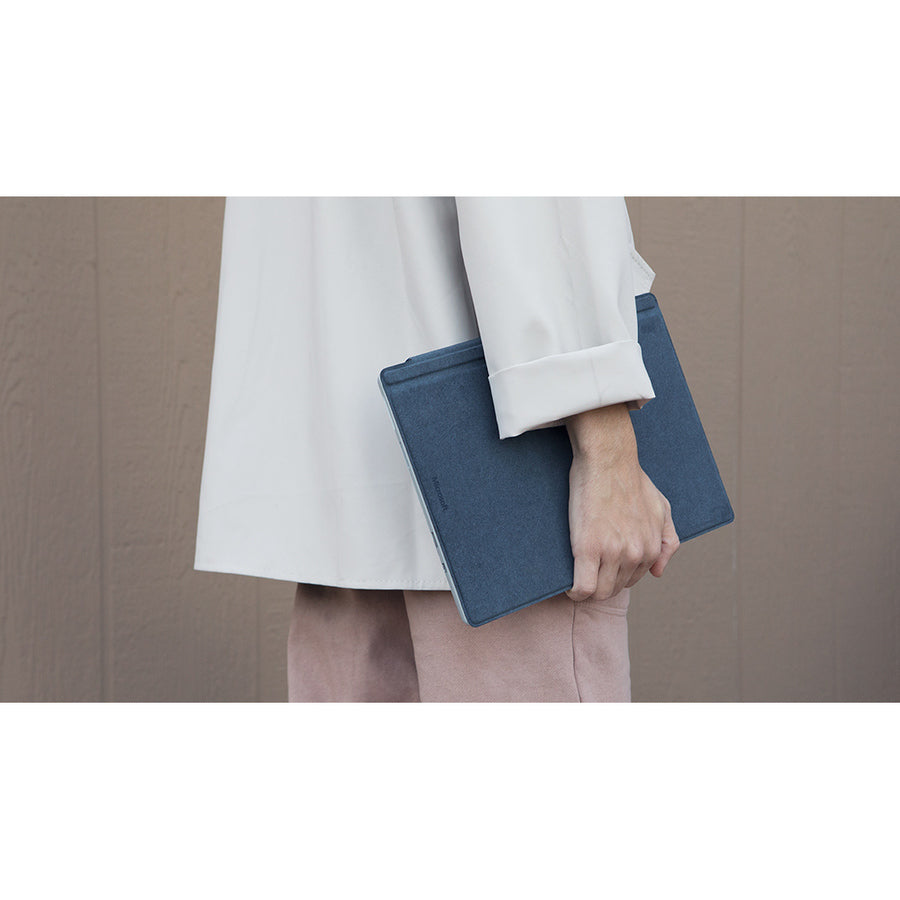 Microsoft Signature Type Cover Keyboard/Cover Case Tablet - Platinum FFQ-00001