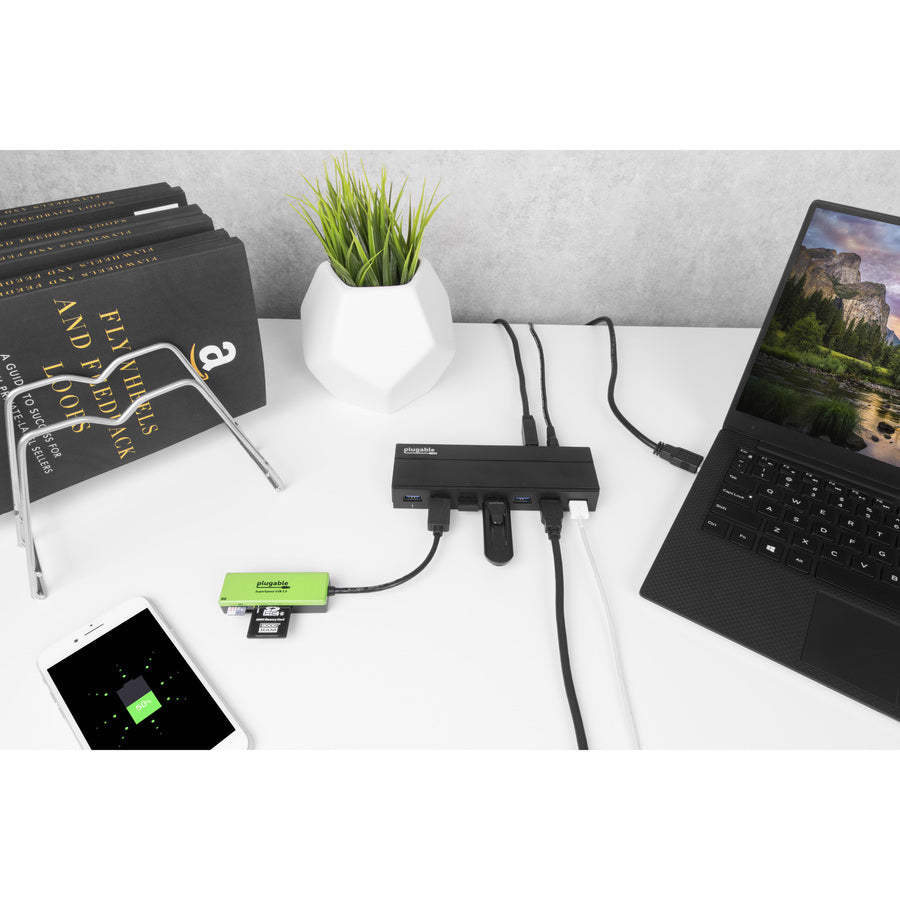 Plugable 7-Port USB 3.0 Hub with 36W Power Adapter USB3-HUB7C