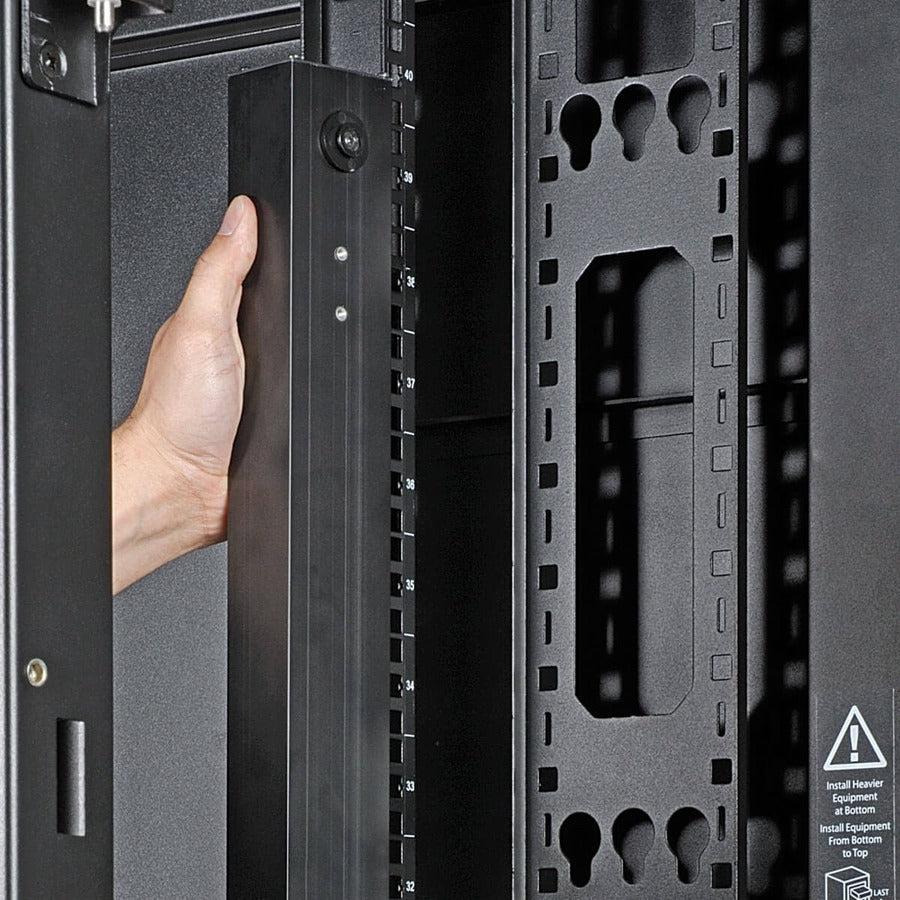 Switched Power Distribution Unit - 1.9kW Single-Phase PDU | Tripp Lite PDUMV20NETLX